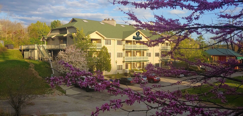 Grand Wood Suites - Indiana
