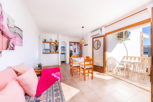 Apartment 'Can Salas 1 Dormitorio 203' With Sea View, Wi-fi And Air Conditioning - Cala Figuera