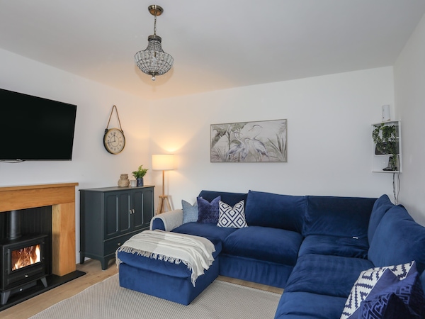 Ael Y Fron, Pet Friendly, Character Holiday Cottage In Aberdaron - Aberdaron