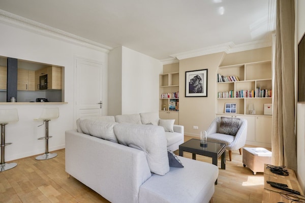 Bel Appartement Avec Lit Double Dans Paris (15ème) - Rueil-Malmaison