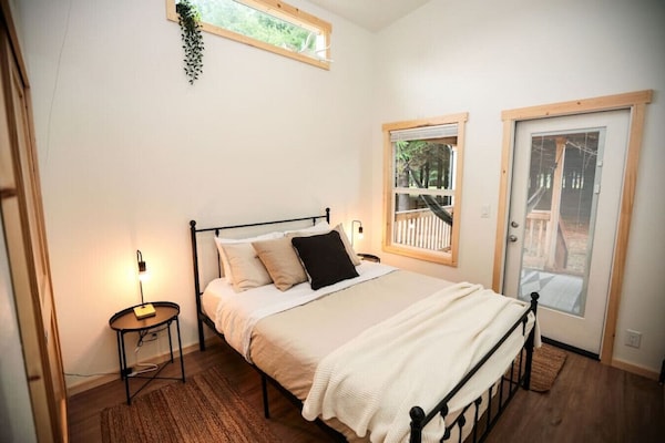 Tiny Home In The Heart Of Forks W\/starlink & Yard - 포크스