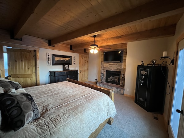 Spacious Secluded Cabin, Perfect For Family Getaways. Create Life Long Memories! - Brian Head, UT