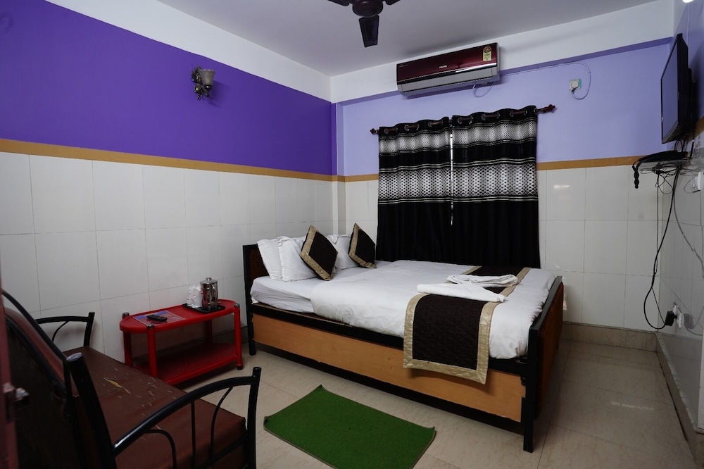 Tirupati Lodge Private Limited - 西里古里