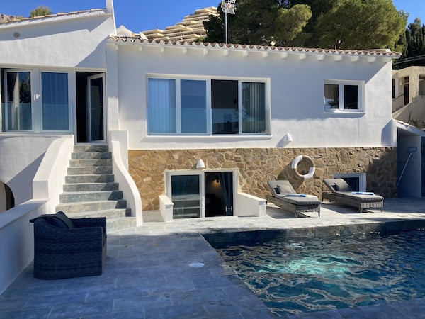 Villa With Great Amenities 5 Minutes From The Golf Course With Friends Or Family - L'Albir