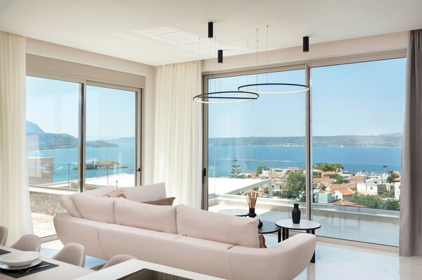 Seaview Lux - Modernes Ferienhaus Mit Privatem Schwimmbad In Plaka, Kreta - Kea