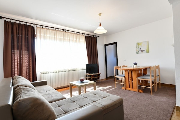 One Bedroom Apartment With Balcony Rakovica, Plitvice (A-20647-a) - Grabovac