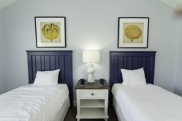 2 Bedrooms Cottage Suite Village In King's Creek Weekly Booking 8 Days\/7nights - Yorktown, VA