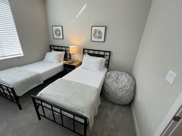 Chic & Spacious 2bed\/2bath Apartment With Premium Amenities - Port Orange, FL
