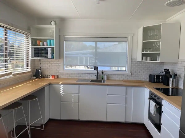 Gee Spot, Guilderton - Your Beachside Home With Wifi And Netflix - Coral Coast