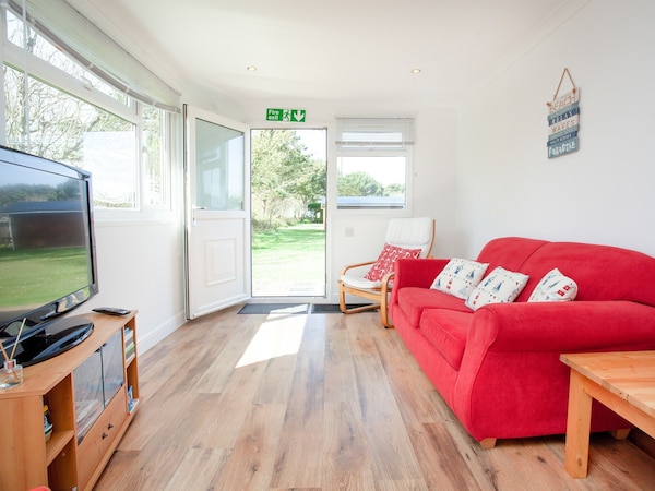 2 Bedroom Accommodation In St Merryn, Near Padstow - Padstow