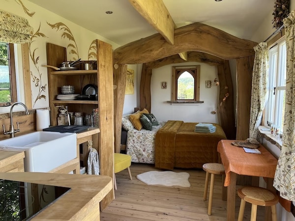 Queen Bee Cabin With Fantastic Views - Herefordshire