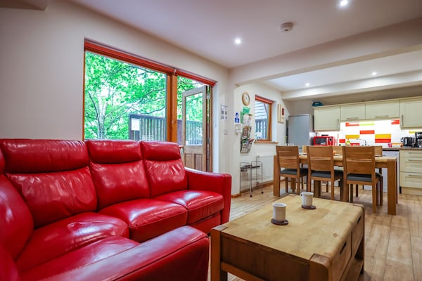 Luxury 3-bedroom Lodge With Hot Tub In Devon - Your Perfect Getaway - Bovey Tracey