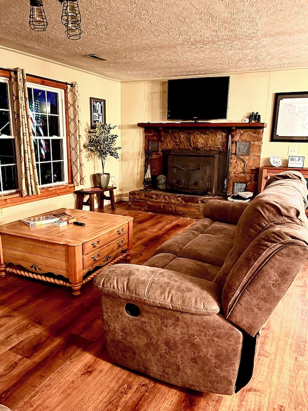 A Cozy Country Home Minutes From Nolin Lake, Blue Holler And Mammoth Cave! - Mammoth Cave, KY