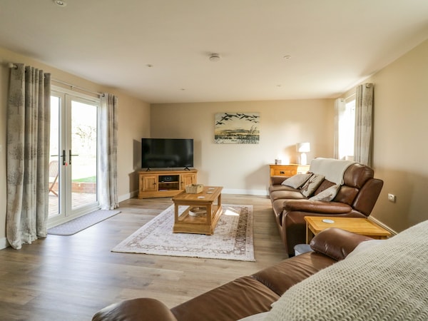 Bramley Cottage, Family Friendly, With A Garden In St. Osyth - Clacton-on-Sea
