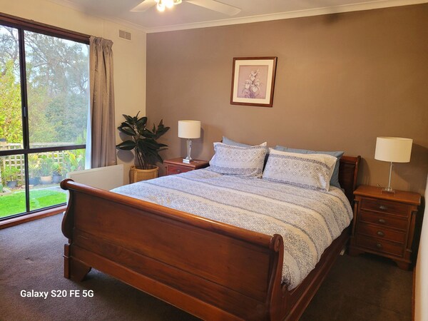 Cosy Cottage Nestlé In Boulton In The Township Of Tyers - Glengarry