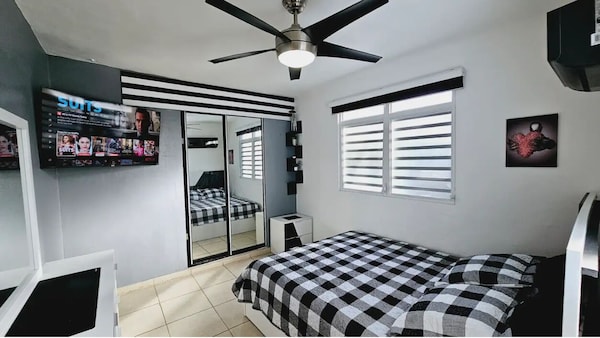 Cozy And Modern Apartment Black & White With Jacuzzi On Terrace - Guaynabo