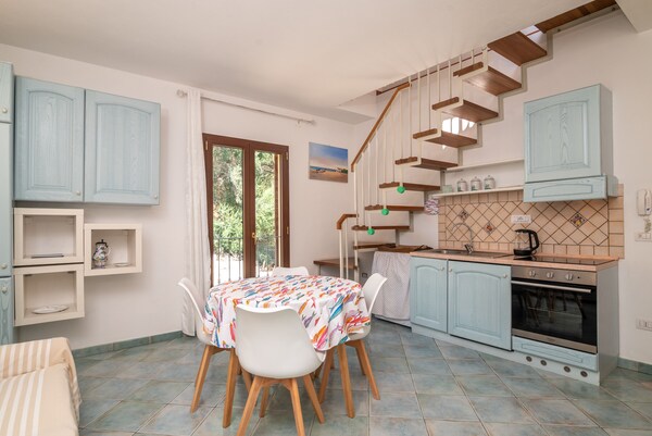 Apartment 'La Terrazza' With Private Terrace, Wi-fi And Air Conditioning - Palau, Sassari, Italy