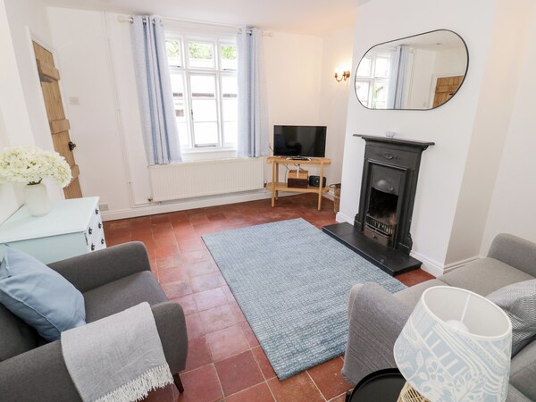 Ross Cottage, Pet Friendly, Character Holiday Cottage In Broadway - Evesham