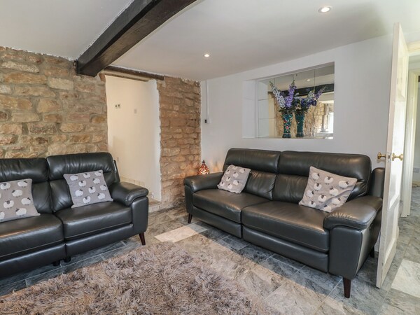 Midway Cottage, Pet Friendly, With Open Fire In Whatstandwell - Wirksworth