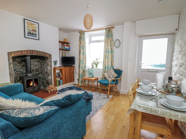 Rowan Cottage, Pet Friendly, With Open Fire In Builth Wells - Builth Wells
