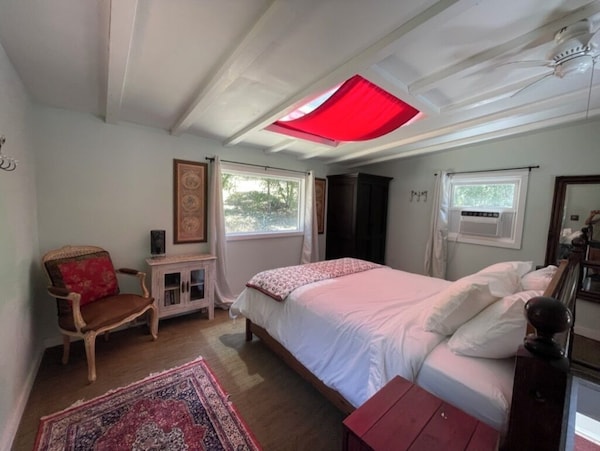 Cabin In The Oaks, Paso Robles.  Private Hot Tub! Outdoor Shower! - Lake Nacimiento, CA
