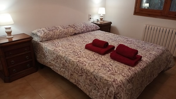 Country House 'Marina' With Private Terrace, Private Garden And Wi-fi - Lleida