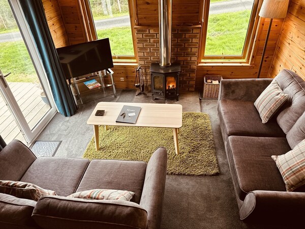 Premium Woodland Lodge With Hot Tub And Woodburner - Pitlochry