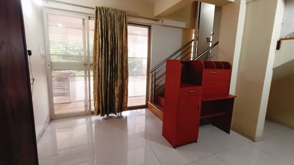 A Homely Spacious Stay In Serene Location And Luxurious Villa. - Pune