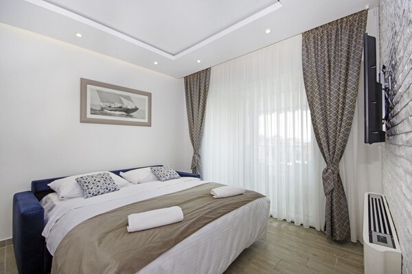 One Bedroom Apartment With Terrace Promajna, Makarska (A-21102-e) - Promajna