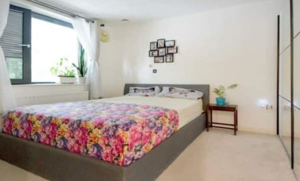 London 4 Bedroom Family Holiday Modernhome Private - City of London