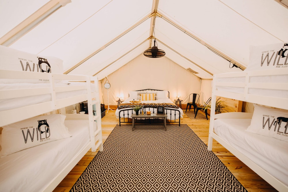 Timberline Glamping At Unicoi State Park - 헬렌