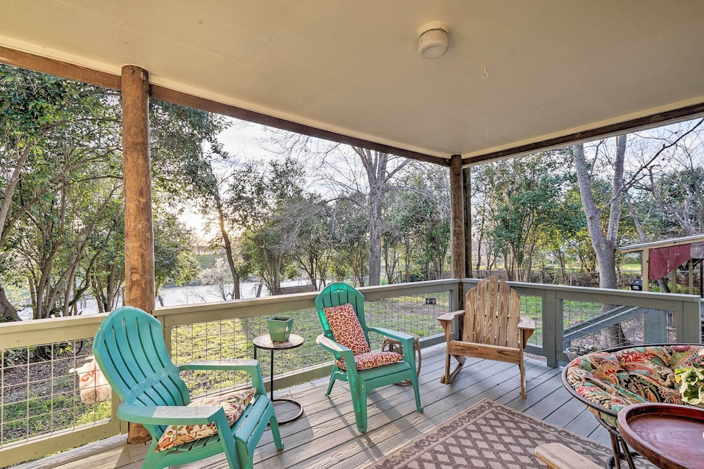 Riverfront Martindale House W/ 2 Covered Decks - San Marcos, TX