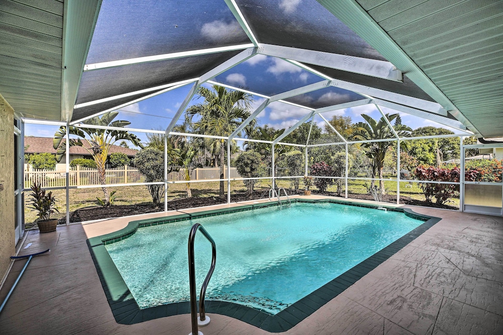 Breezy Cape Coral Oasis, Covered Lanai & Bbq - Fort Myers, FL