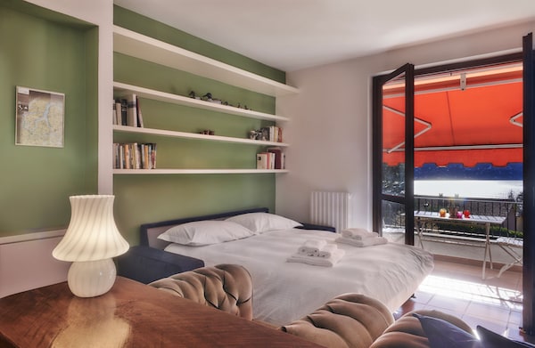Appartement 'Claudias Flat' Met Gedeeld Zwembad, Balkon En Wi-fi - Lierna