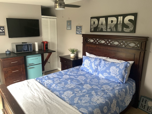 Cozy Private Room With Private Entrance - Clearwater, FL