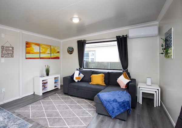 Affordable Modern Accommodation In The Heart Of Westport - Westport, New Zealand