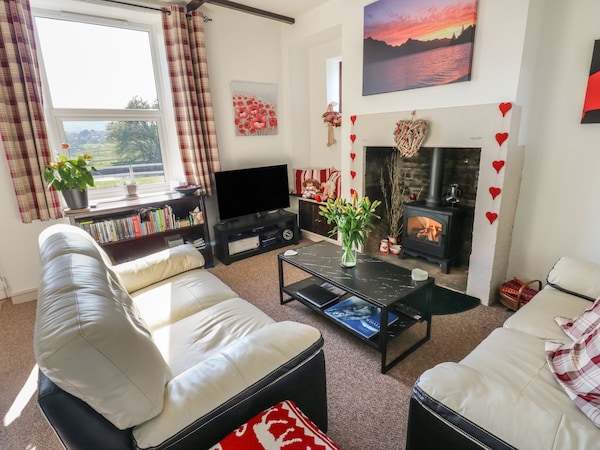 Canal View Cottage, Family Friendly In Farnhill - Keighley