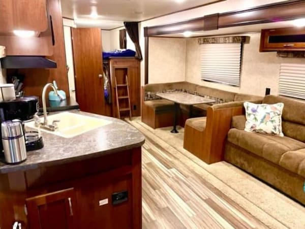Perfect Camper For Your Vacation - Tampa Bay