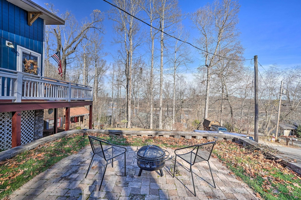 Gray Home W/ View Of Boone Lake + Fire Pit! - Warriors' Path State Park, Kingsport