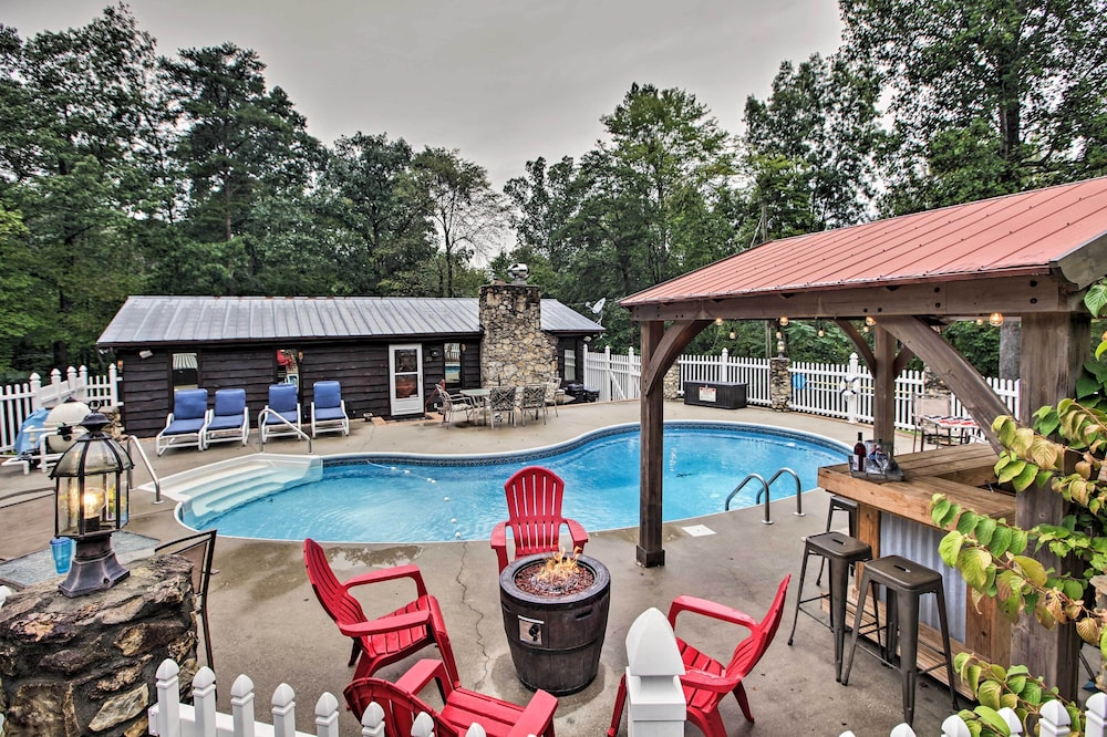 Carters Hideaway By Fairy Stone: Pool & Hot Tub - Fairy Stone State Park, Stuart