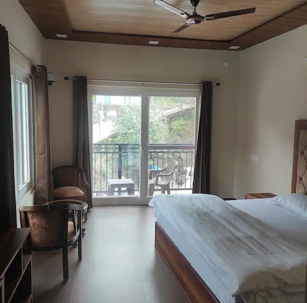 Whytbank Cottage , Stylish Boutique Styled Cottage Nested In Hills Of Mussoorie. - 우타락핸드