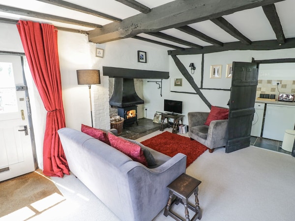 Bluebell Cottage, Pet Friendly, With A Garden In Shottery - Stratford-upon-Avon