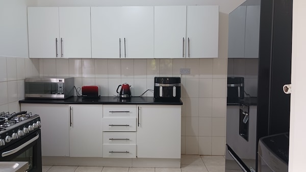 Pristine 3 Bed, Close To Anmenties And City Centre - ハラレ