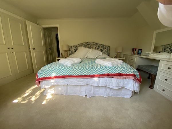 Gem Of  An Annexe With  Private Tennis Court Within 5 Star Gardens . - Cirencester