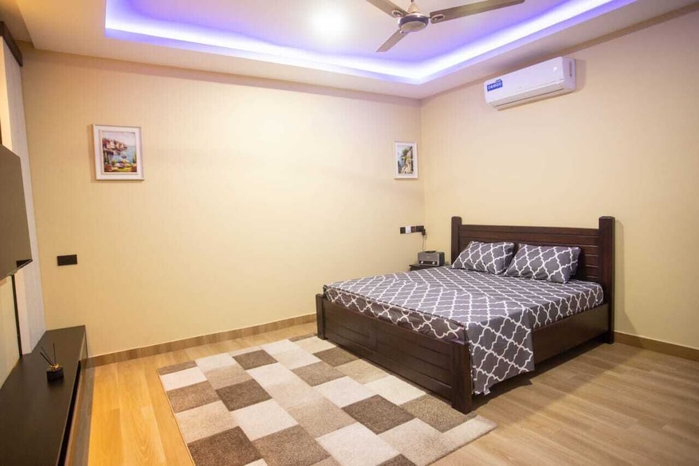 Js Way Apartments And Executive Hotel - Kumasi