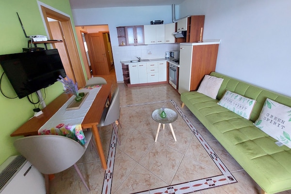 Two Bedroom Apartment Near Beach Lun, Pag (A-3320-f) - Lun