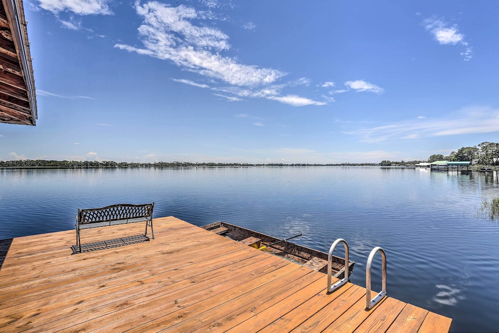 Waterfront Lake Placid Home: Game Rm, Dock, Kayaks - Lake Istokpoga, FL