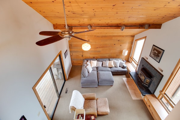 Kittyhawk Retreat Large 3 Bedroom 2 Bth & 2 Half Bth With Sauna And Fire Pit - Sisters, OR