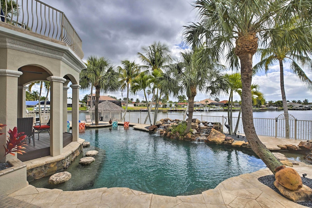 Luxe Cape Coral Escape W/ Boat Dock + Cabana! - Fort Myers, FL