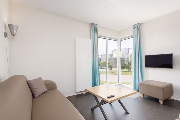 Modern Lodge With Two Bathrooms, 1 Km. From The Beach - Callantsoog
